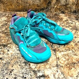 Disney Pixar Monsters Inc. x Dame 7 EXTPLY Big Kid 'Sulley' Size 3